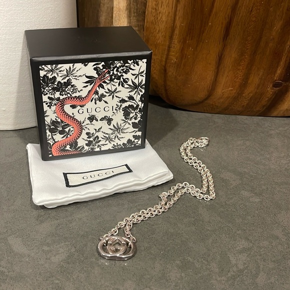 Gucci Interlocking GG Silver Necklace Stamped - Picture 3 of 9